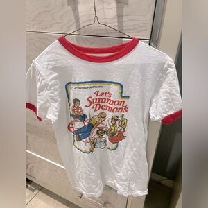 HOT TOPIC GRAPHIC TEE unisex